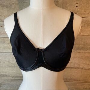 🛍️3/$30 La Senza women’s black  t-shirt bra in‎ size 34 D